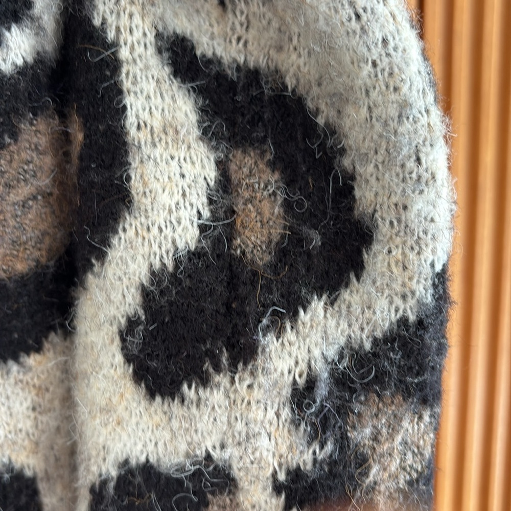 Bloomingdale’s Aqua brand animal print fuzzy cardigan. Cozy, fuzzy marled knit - Picture 9 of 10